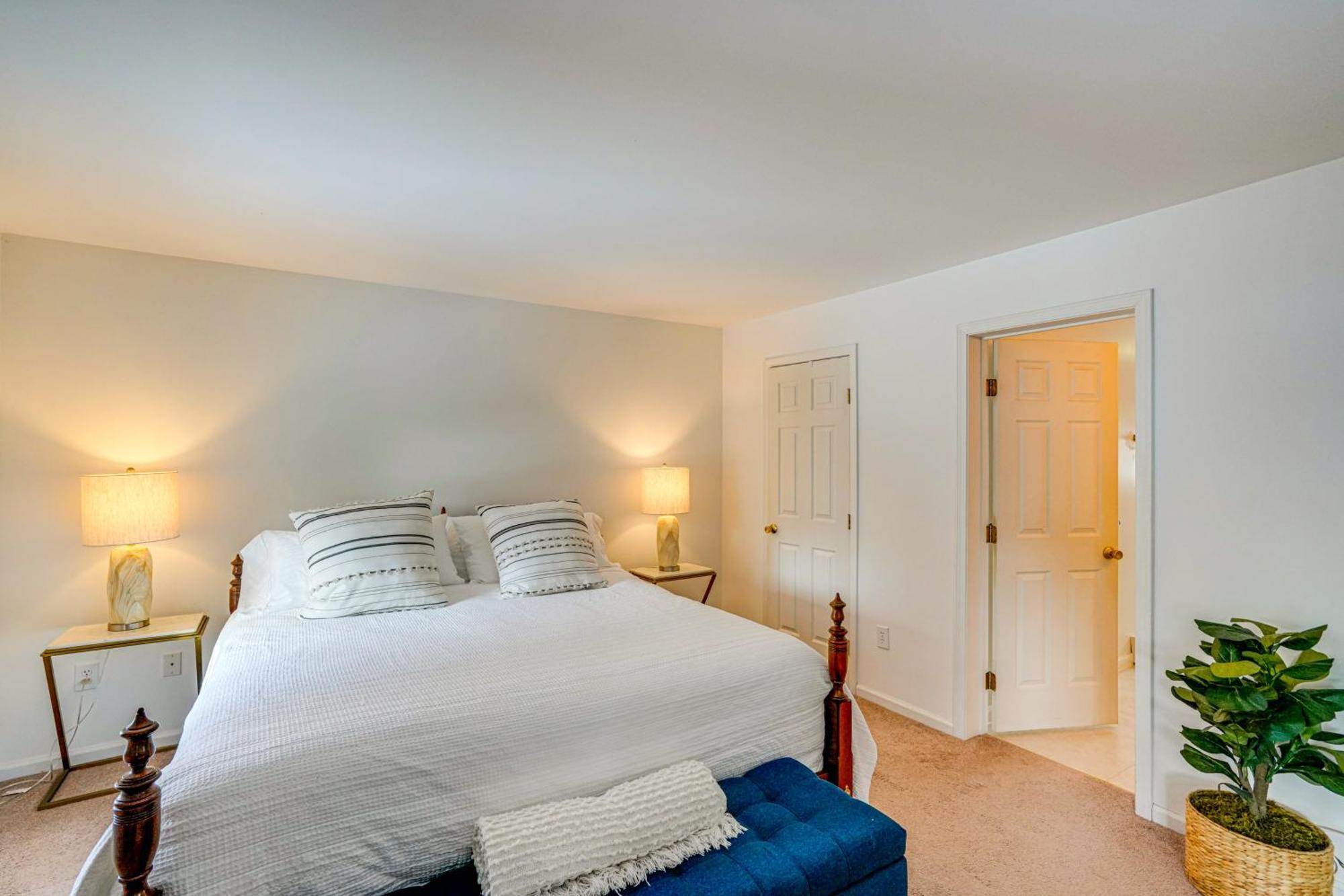 Private Guest House In Dtwn Lenox, Walk To Dining! Buitenkant foto