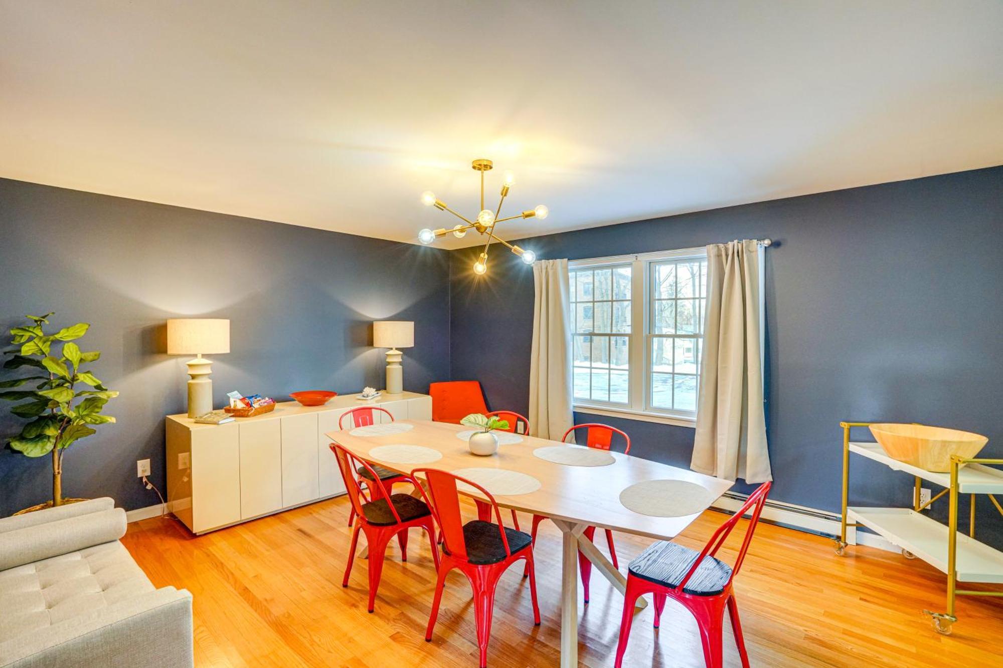 Private Guest House In Dtwn Lenox, Walk To Dining! Buitenkant foto